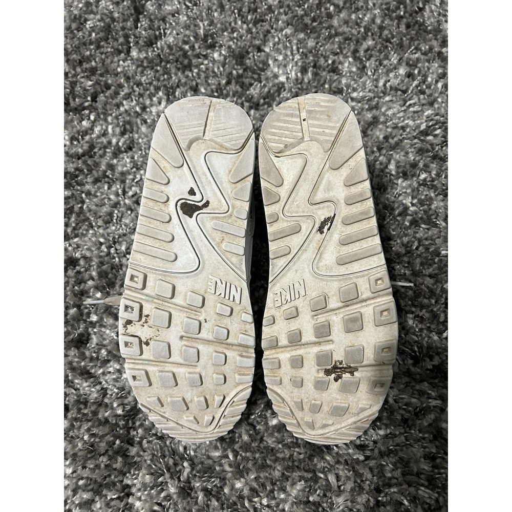 Nike Air Max 90 Womens 7 White Black  Oreo Panda Sneaker - Picture 5 of 6